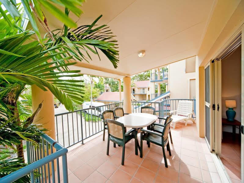 At Beach Court Holiday Villas Airlie Beach Eksteriør bilde