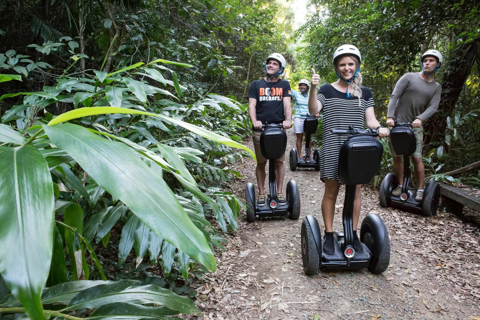 At Beach Court Holiday Villas Airlie Beach Eksteriør bilde